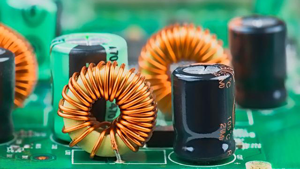 A comprehensive guide to inductor coils: definitions, classifications and common types.